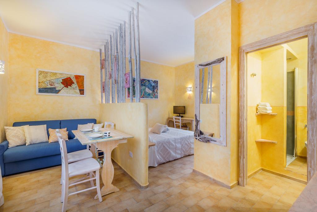 Palazzo Beddoro Leilighet San Pantaleo Eksteriør bilde