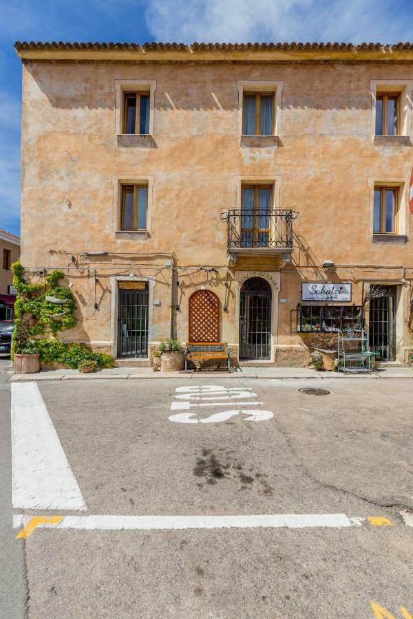 Palazzo Beddoro Leilighet San Pantaleo Eksteriør bilde