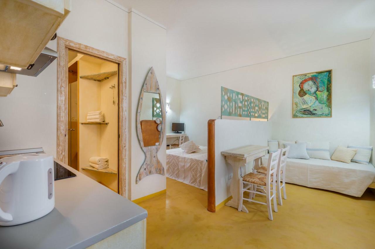 Palazzo Beddoro Leilighet San Pantaleo Eksteriør bilde